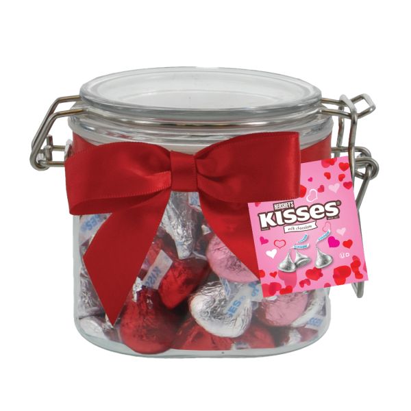 Heartwarming Holiday HERSHEY'S Milk Chocolate Fan Gift Basket Box
